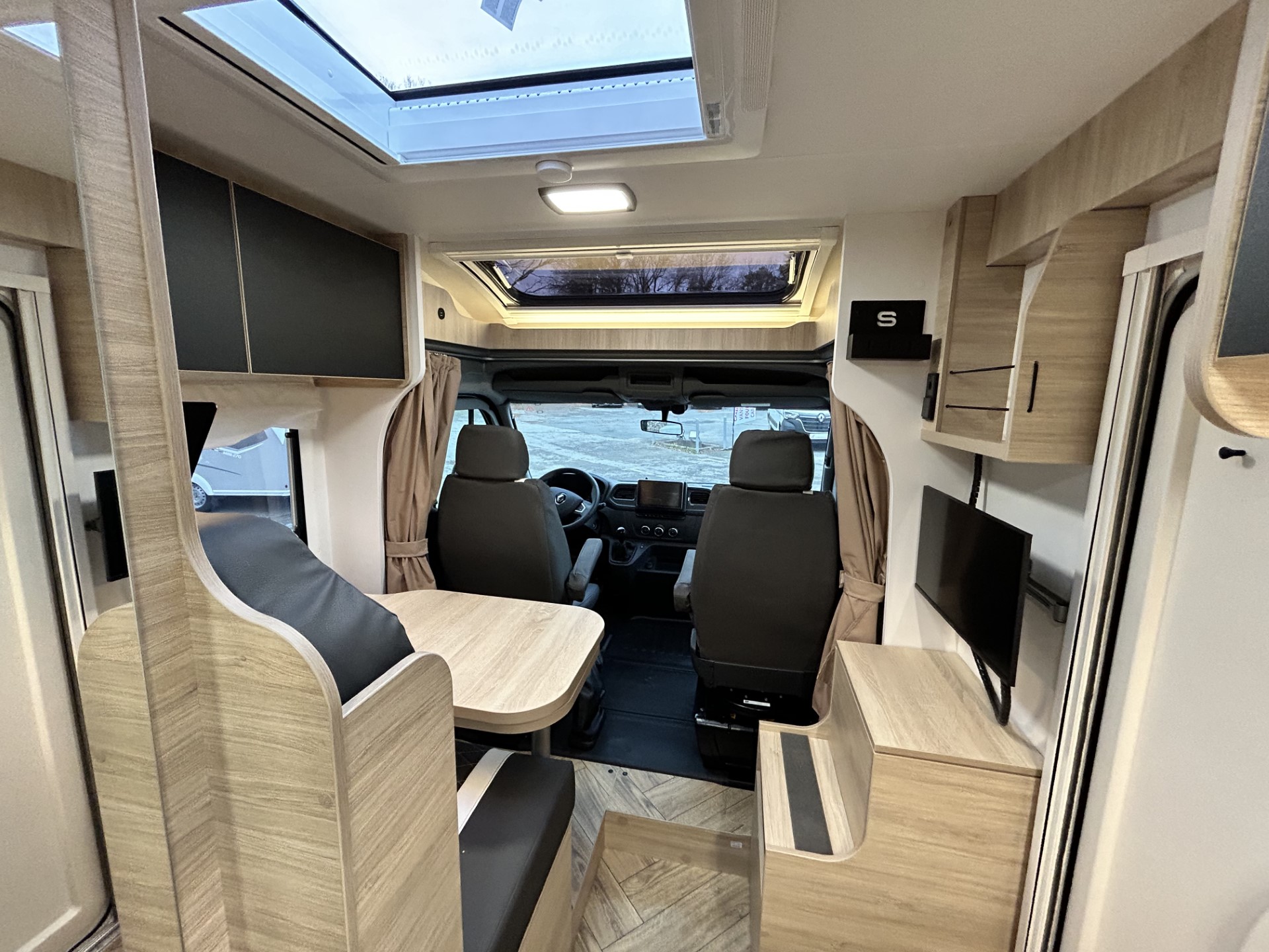 Camping car COMPACT CHALLENGER VDL S 217 ETAPE EDITION Neuf Libertium