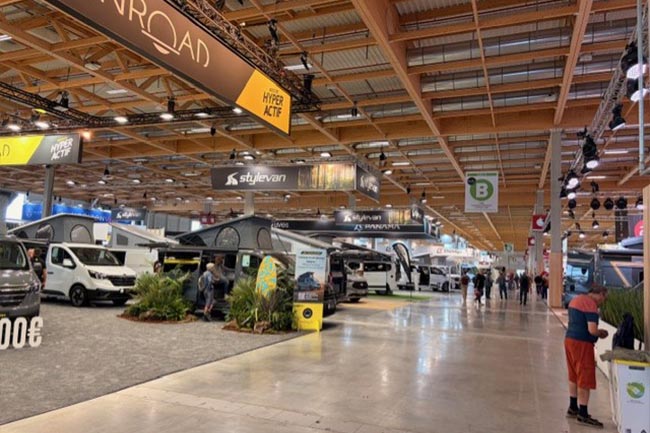 Stands Vans & Fourgons au Bourget